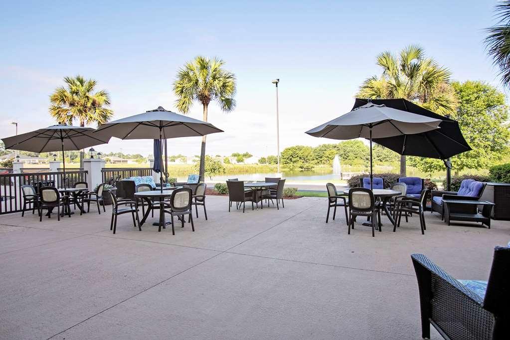 Hampton Inn Moultrie Buitenkant foto