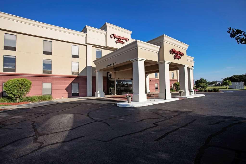 Hampton Inn Moultrie Buitenkant foto